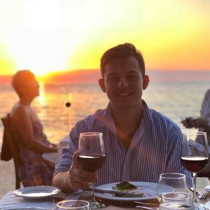 Meet your Posher, Bradley